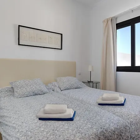 Playa Blanca Sleeps 10 Pool Air Con Wifi Villa *
